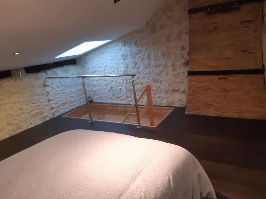 Le Petit Nid Villa Saint-Loubès Buitenkant foto